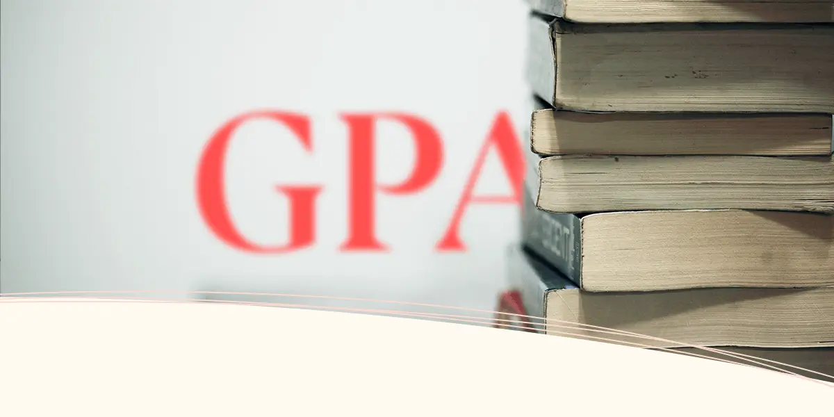 Dovresti mettere il GPA sul tuo curriculum? (Consigli ed esempi)